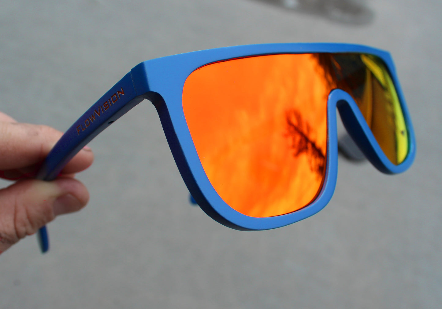 Flow Vision Podium™ Sunglasses: Liberty(Blue/Red)