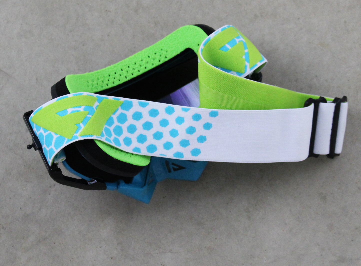 Flow Vision Rythem™ Motocross Goggle: Hive