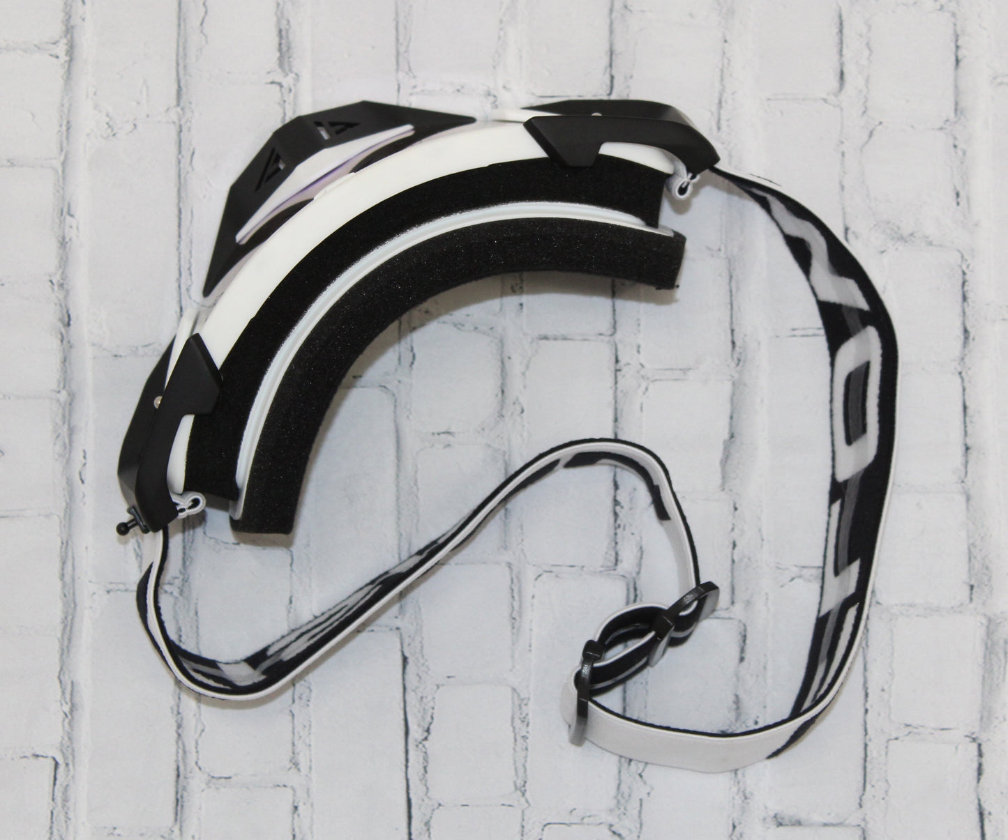 Flow Vision Rythem™ Motocross Goggle: White/Black