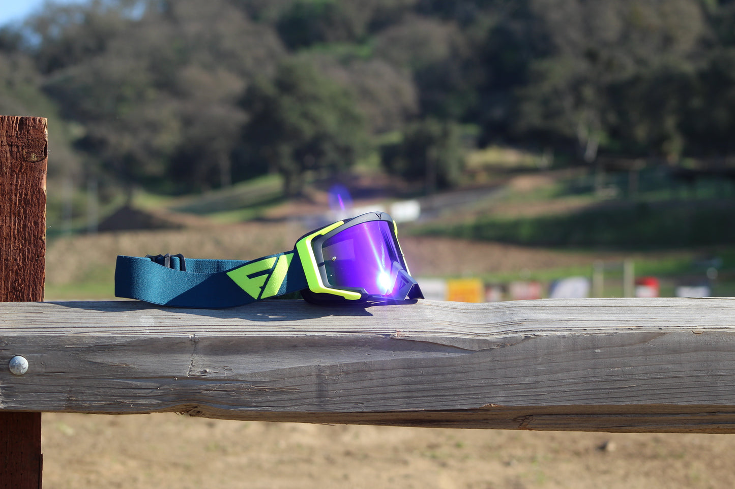 Flow Vision Rythem™ Motocross Goggle: Aqua/Flo
